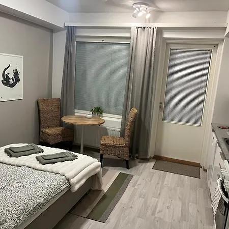 Cozy In The Center *